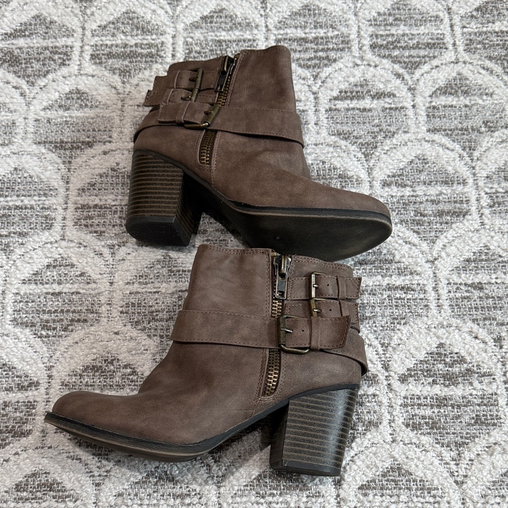 Stylish Brown Ankle Boots